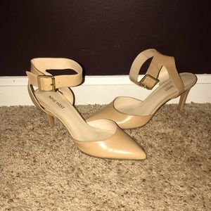 Size 8M, Cream Nine West Pumps with Gold Buckles